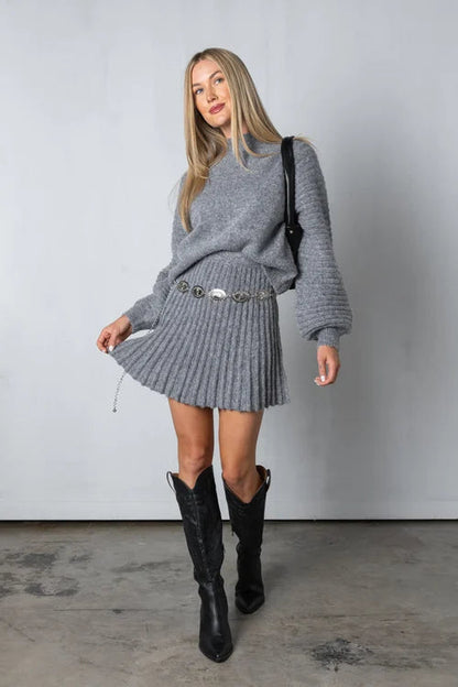 SYVERON | Elegant Jumper and Pleated Skirt Nina