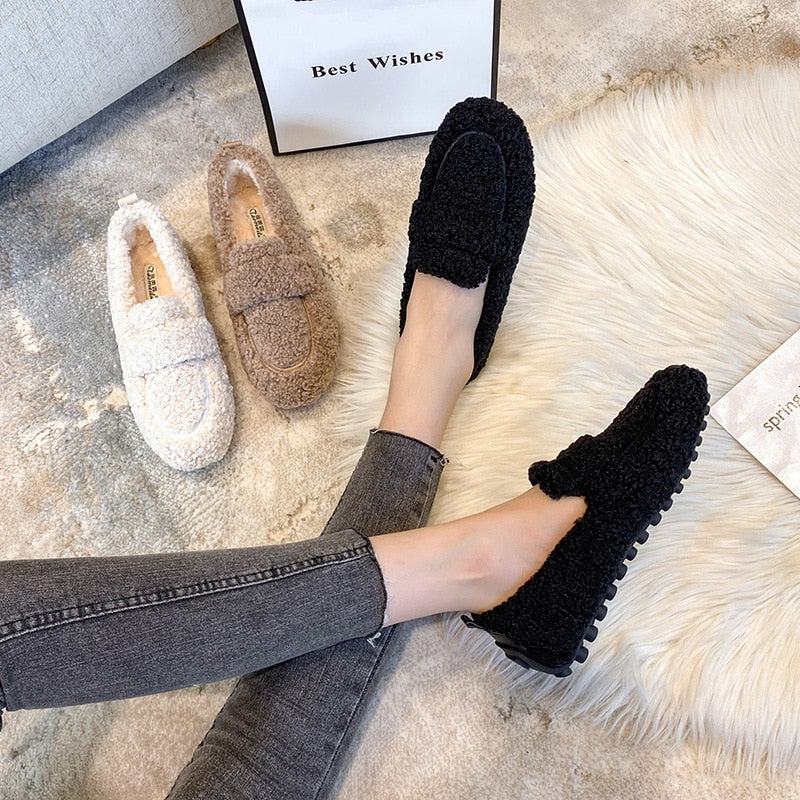 SYVERON | Arielle Plush Moccasins with Non-Slip Sole