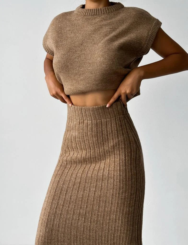 SYVERON | Sleeveless Cardigan and Knitted Skirt